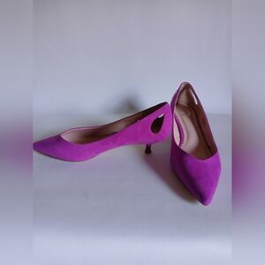 C Brand Fuchsia Faux Suede Classic Pump Women's Kitten Heels Sz8.5M Pointed Toe